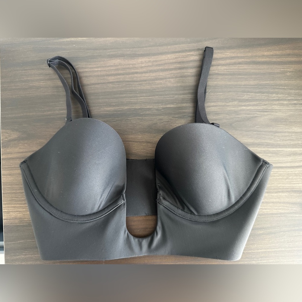 SKIMS Deep Plunge Shapewear Bra